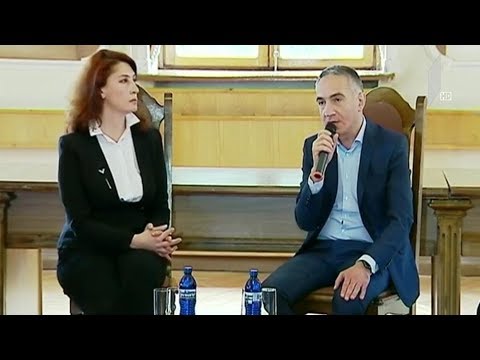 განათლების მინისტრი კლასიკური გიმნაზიის პედაგოგებს შეხვდა